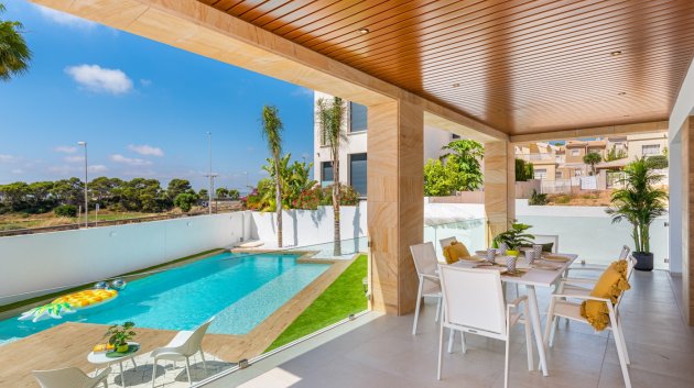 Obra nueva - Chalets -
Ciudad Quesada