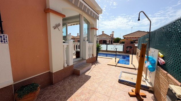 Reventa - Chalets -
Los Montesinos - La Herrada