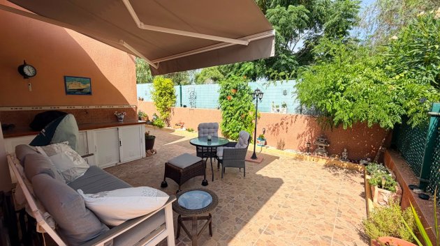 Reventa - Chalets -
Los Montesinos - La Herrada