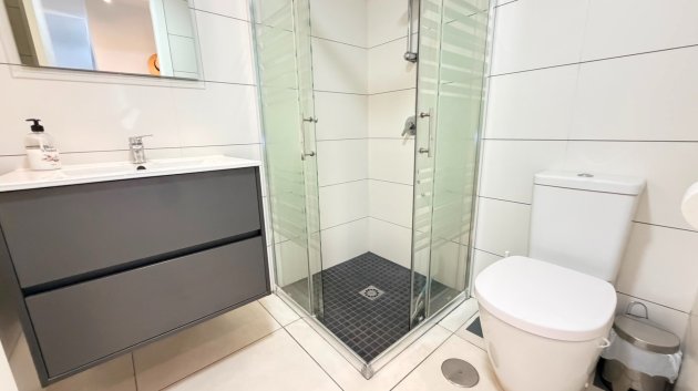 Reventa - Apartamentos -
Torrevieja - Aguas Nuevas