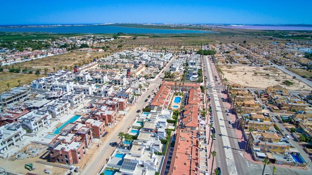 Reventa - Adosado -
Ciudad Quesada - Doña Pepa