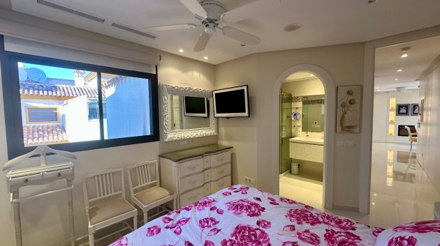 Resale - Apartments -
Guardamar del Segura - Marjal Beach