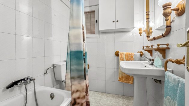 Resale - Apartments -
Torrevieja - Playa de los Locos