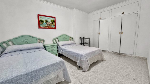 Resale - Apartments -
Torrevieja - Playa de los Locos