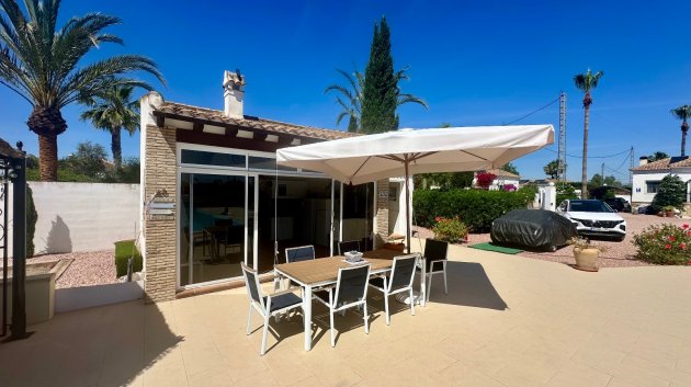 Resale - Villa -
Catral
