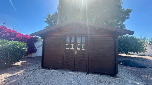 Resale - Villa -
Catral