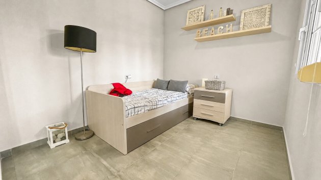 Resale - Villa -
Orihuela Costa - Los Dolses