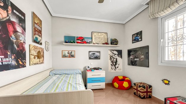 Resale - Villa -
Orihuela Costa - Los Dolses