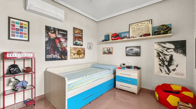 Resale - Villa -
Orihuela Costa - Los Dolses