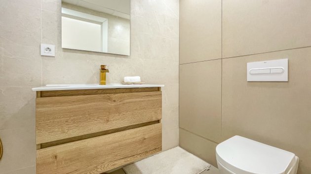 Resale - Apartments -
Torrevieja - Playa Los Naufragos