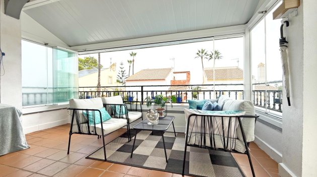 Resale - Villa -
Orihuela Costa - Villamartín