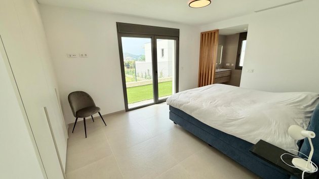 Resale - Villa -
Finestrat - Sierra Cortina