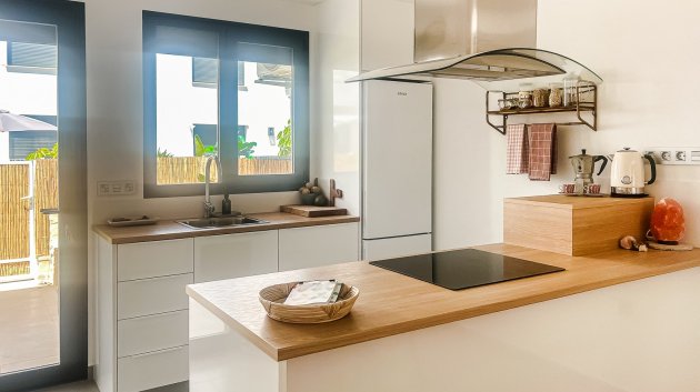 Resale - Apartments -
Santiago de la Ribera - zona san blas