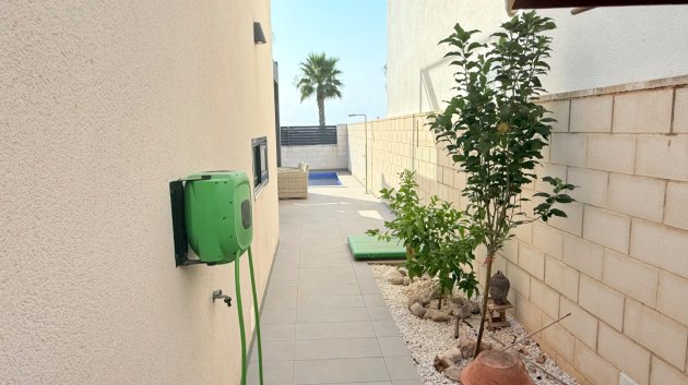 Resale - Villa -
Ciudad Quesada - Pueblo Bravo