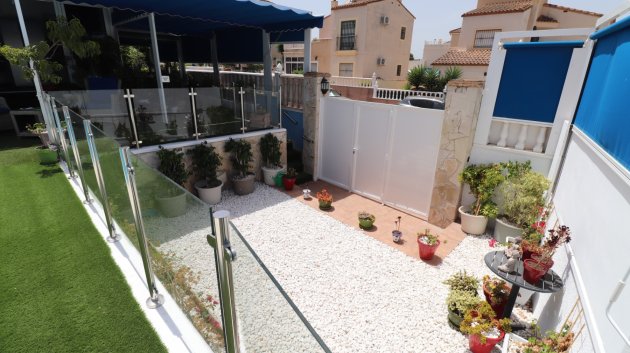 Resale - Villa -
Algorfa - Montebello