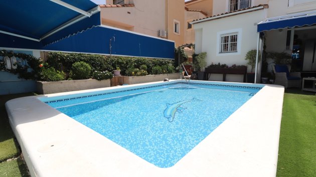 Resale - Villa -
Algorfa - Montebello