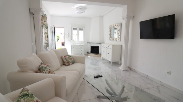 Resale - Villa -
Ciudad Quesada - La Fiesta