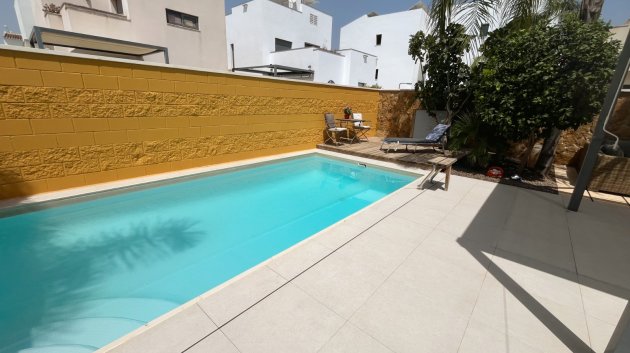 Resale - Villa -
Ciudad Quesada - Pueblo Bravo