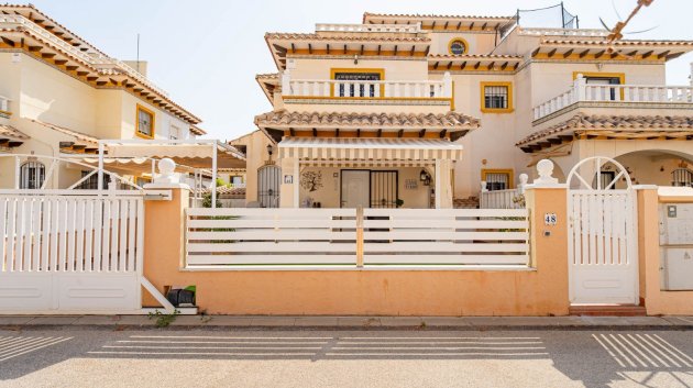 Resale - Villa -
Orihuela Costa - Lomas De Cabo Roig