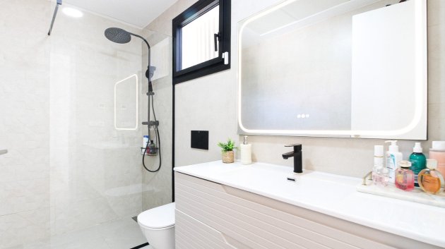 Resale - Villa -
Orihuela Costa - Lomas De Cabo Roig