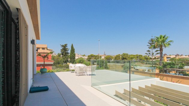 Resale - Villa -
Orihuela Costa - Lomas De Cabo Roig