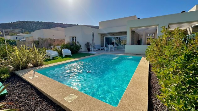 Resale - Villa -
Algorfa - La finca Golf