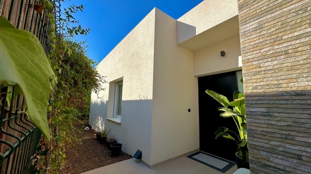 Resale - Villa -
Algorfa - La finca Golf