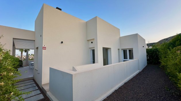 Resale - Villa -
Algorfa - La finca Golf