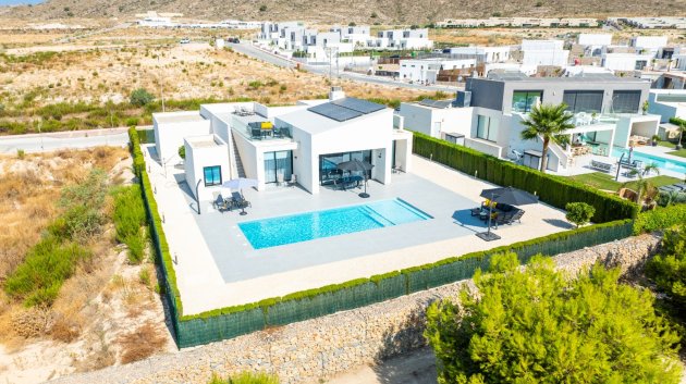 Resale - Villa -
Altaona Golf and Country Village - Altaona Golf - Country Village