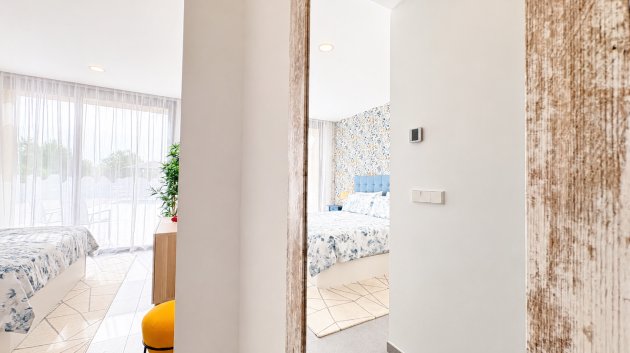 Resale - Villa -
Altaona Golf and Country Village - Altaona Golf - Country Village