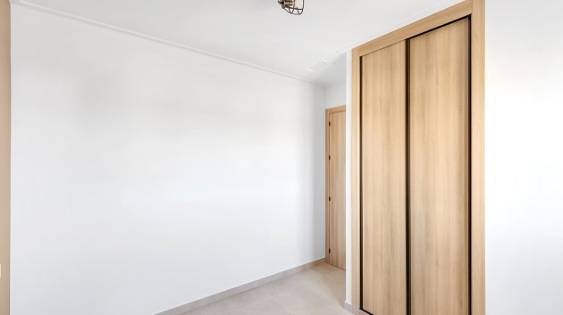 Resale - Apartments -
Guardamar del Segura - El Raso