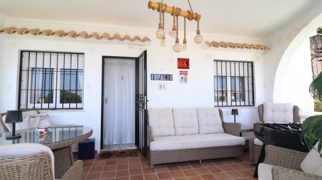 Resale - Villa -
Orihuela Costa - Villamartín