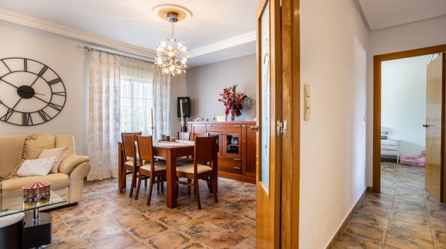 Resale - Villa -
Elche - La Hoya