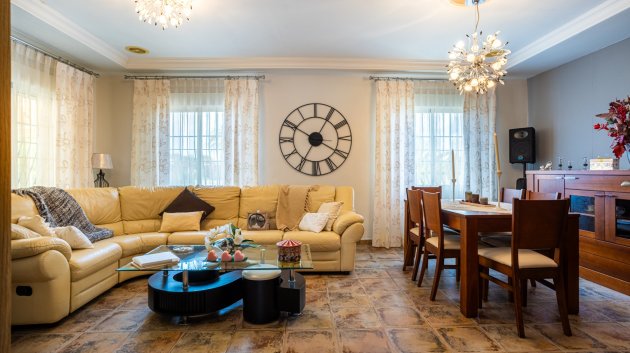 Resale - Villa -
Elche - La Hoya
