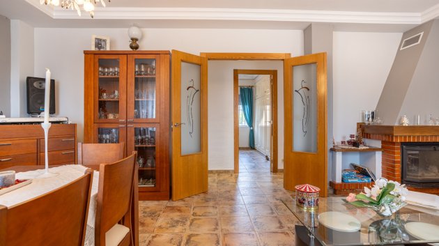 Resale - Villa -
Elche - La Hoya