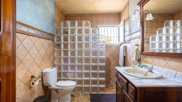 Resale - Villa -
Elche - La Hoya