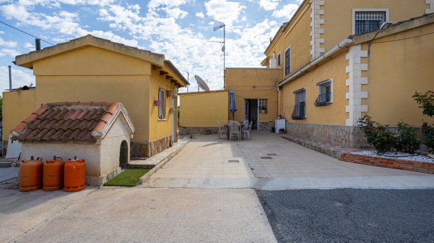 Resale - Villa -
Elche - La Hoya