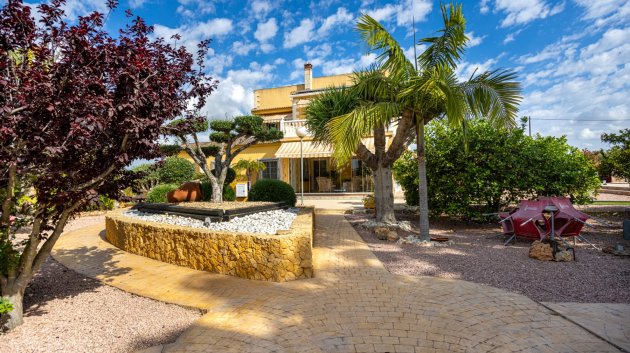 Resale - Villa -
Elche - La Hoya