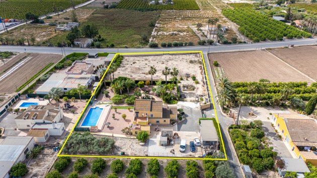 Resale - Villa -
Elche - La Hoya