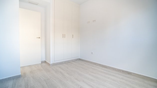 Resale - Apartments -
Orihuela Costa - Los Dolses