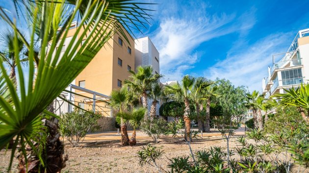 Resale - Apartments -
Orihuela Costa - Los Dolses