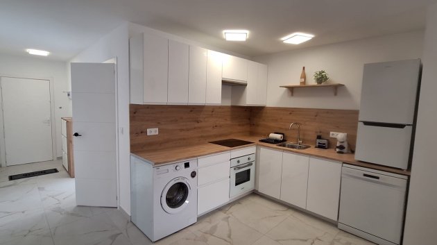 Resale - Apartments -
Torrevieja - Playa Los Naufragos