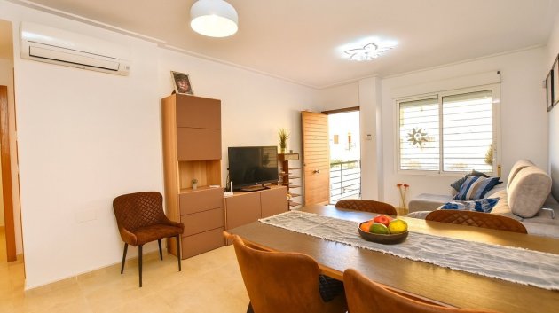 Resale - Villa -
Algorfa - La finca Golf