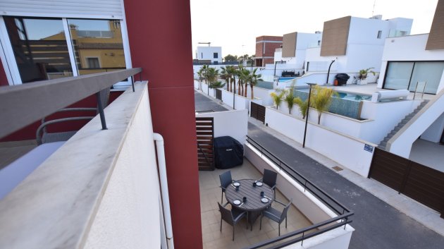 Resale - Villa -
Algorfa - La finca Golf