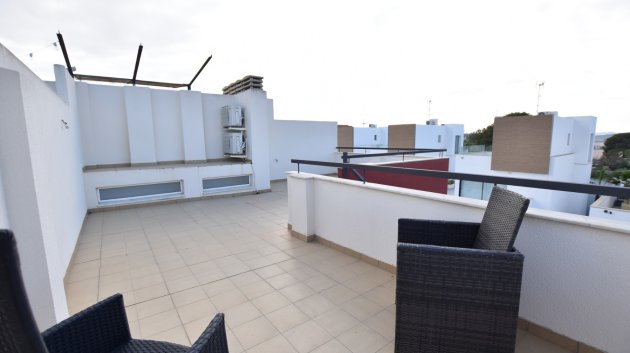 Resale - Villa -
Algorfa - La finca Golf