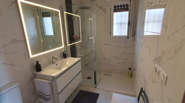 Resale - Villa -
Rojales - Ciudad Quesada