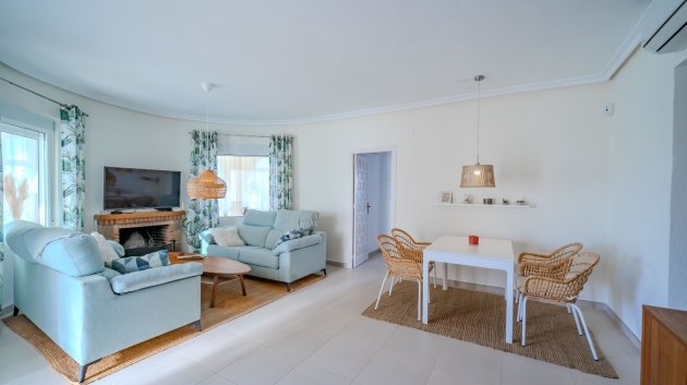 Resale - Villa -
Ciudad Quesada - town