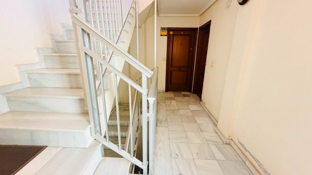 Resale - Apartments -
Los Montesinos
