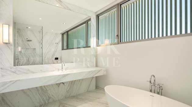 Resale - Villa -
Malaga - Casares