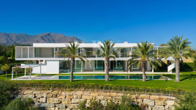 Resale - Villa -
Malaga - Casares